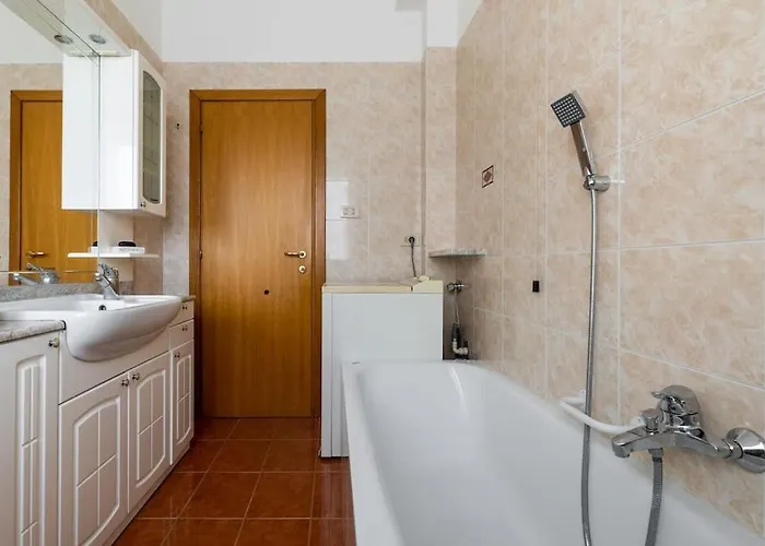 Camarco, A Pochi Passi Da Erbosa Apartment *